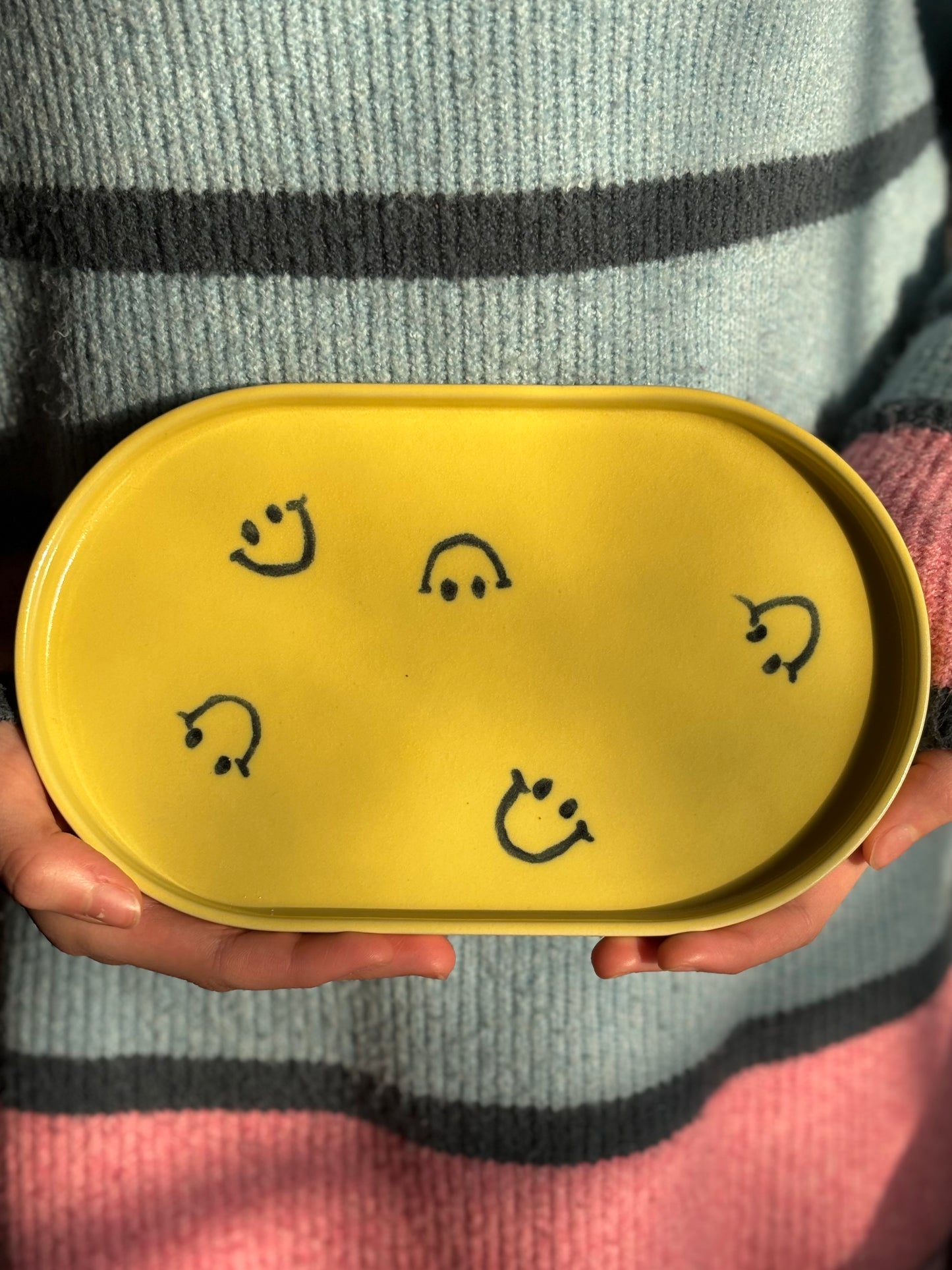 Oval Plate - Smiley