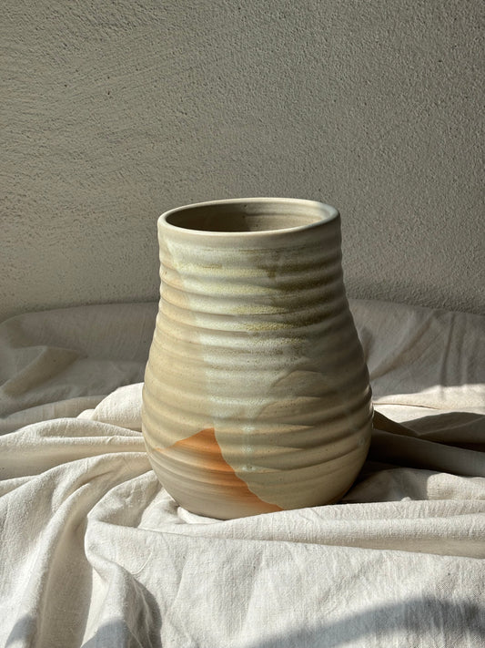 One of a kind vase - Silky White