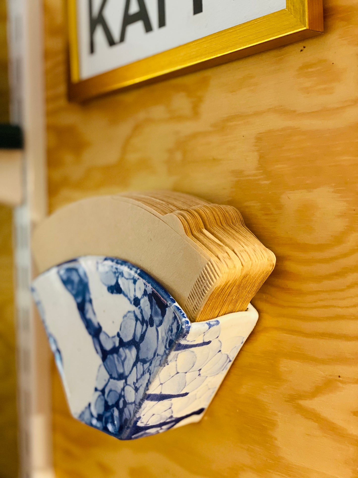 Coffee Filter Holder - Bubbly Blue