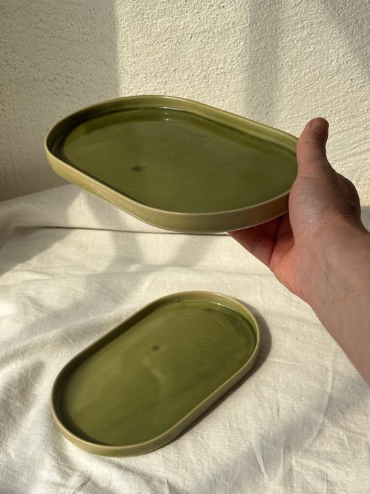 Oval Plate - Olive Green