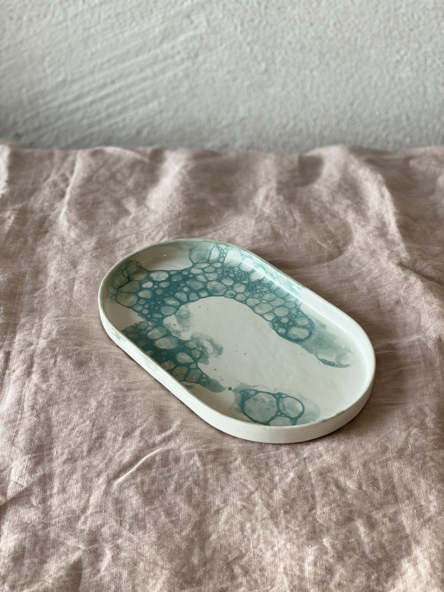 Oval Plate - Bubbly Green